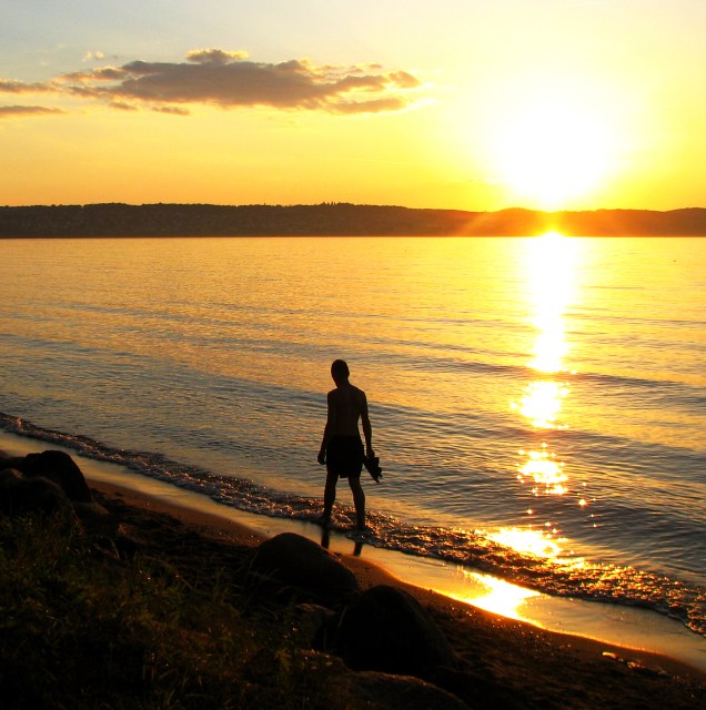 man-at-sunset-beach-1391427